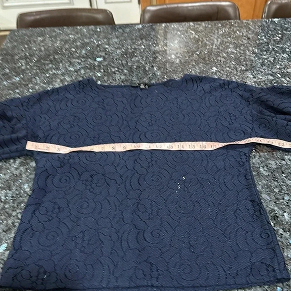 Banana Republic lace top - Picture 6 of 7